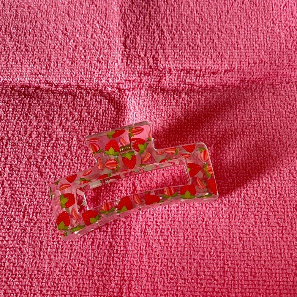 Strawberry Print Hair Claw Clip